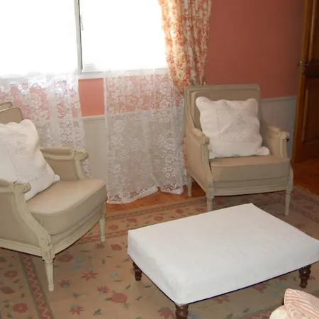 Guest house La Charlisa 3*