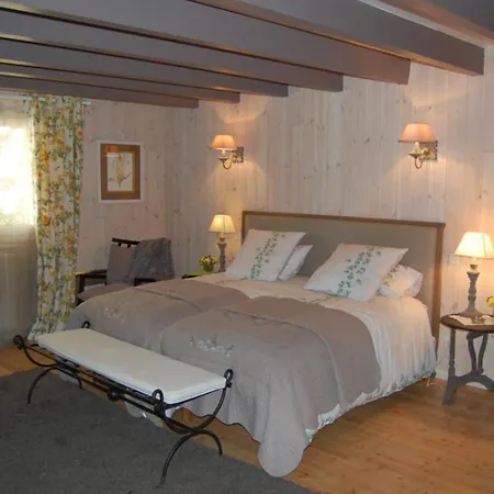 Guest house La Charlisa 3*