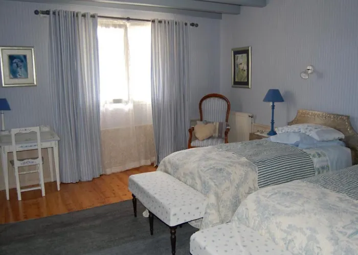 Гостевой дом La Charlisa Пра-Лу