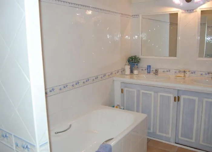 La Charlisa Пра-Лу