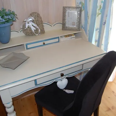 Guest house La Charlisa 3*